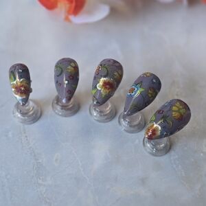 Floral Lavender Press-On Nail Set